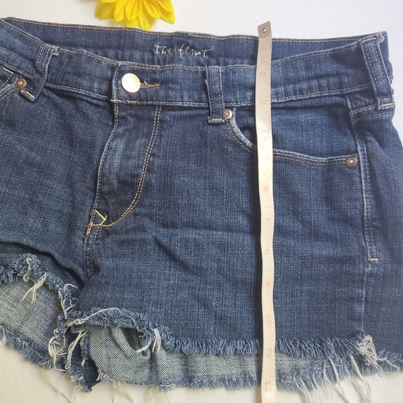 OLD NAVY THE FLIRT DENIM SHORTS - Picture 6 of 7